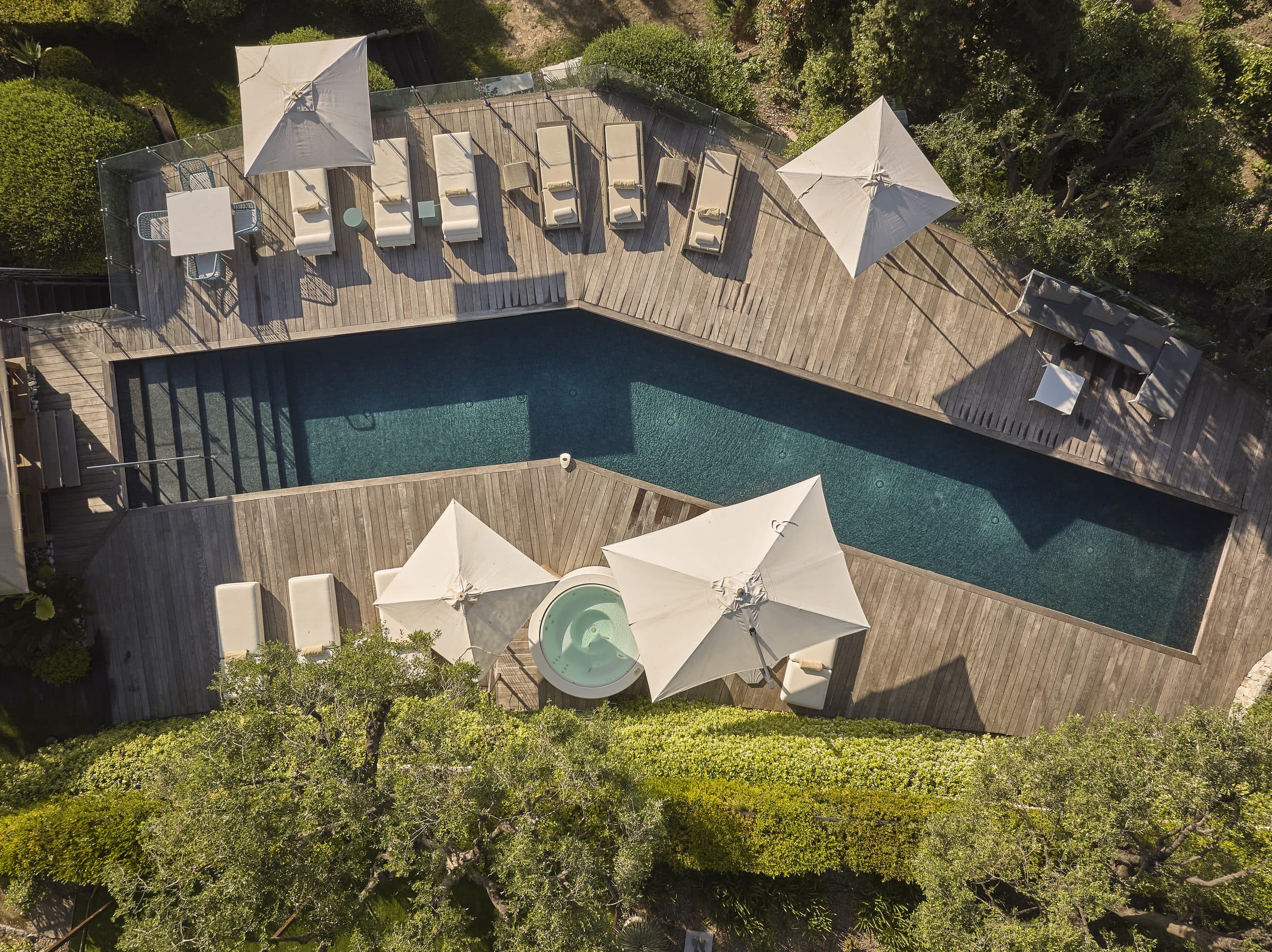 Aerial view of the Villa Céleste pool, jacuzzi and deck