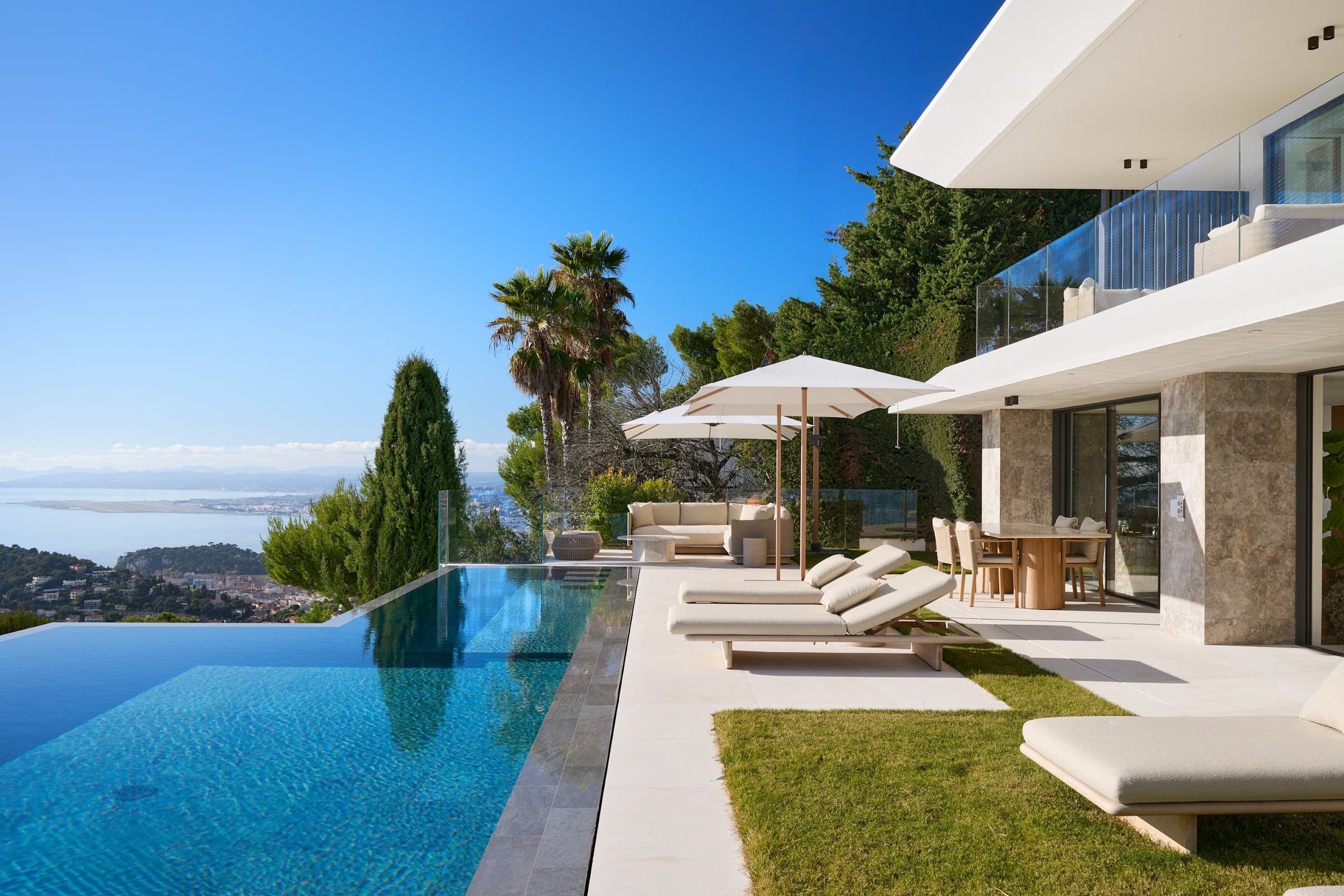 Villa Horizon pool terrace and loungers
