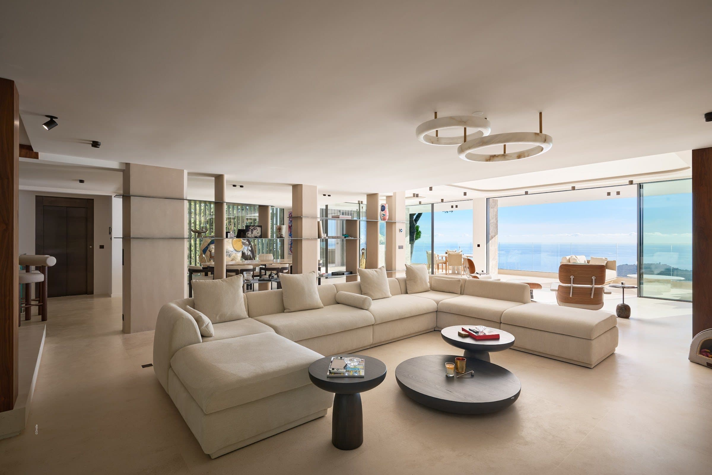 Villa Horizon living room opening onto the sea